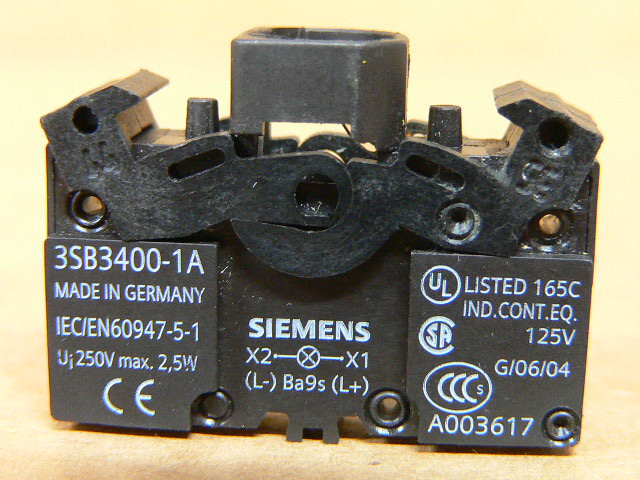 Lot De 4 Supports De Lampe Siemens 3SB3400-1A - Neufs (éventuellement Avec Micro-défauts)